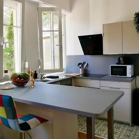 Appart' Wifi & Netflix Avec Terrasse Privative :) *